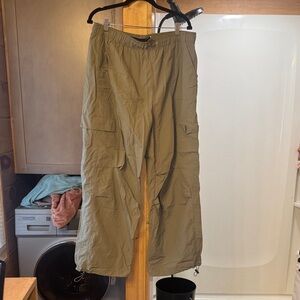 No Boundaries Women's Olive Cargo Pants